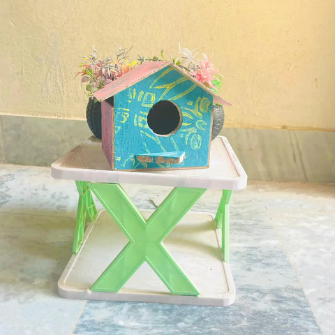Pack of 10 Sparrow Houses – 3x Large, 5x Medium & 2x Small Bird Nesting Boxes