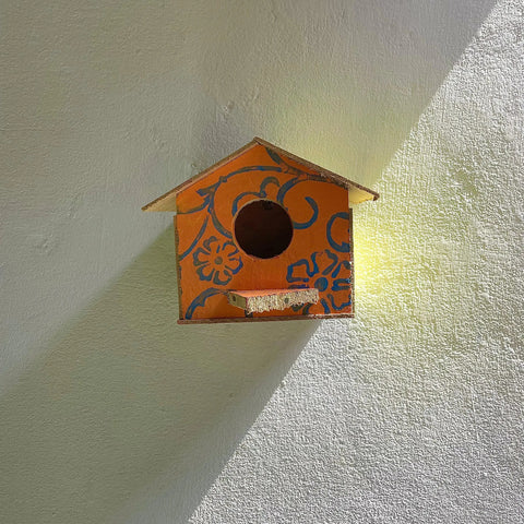 Pack of 10 Wooden Bird Huts – Sparrow Nesting Houses (Regular Size)